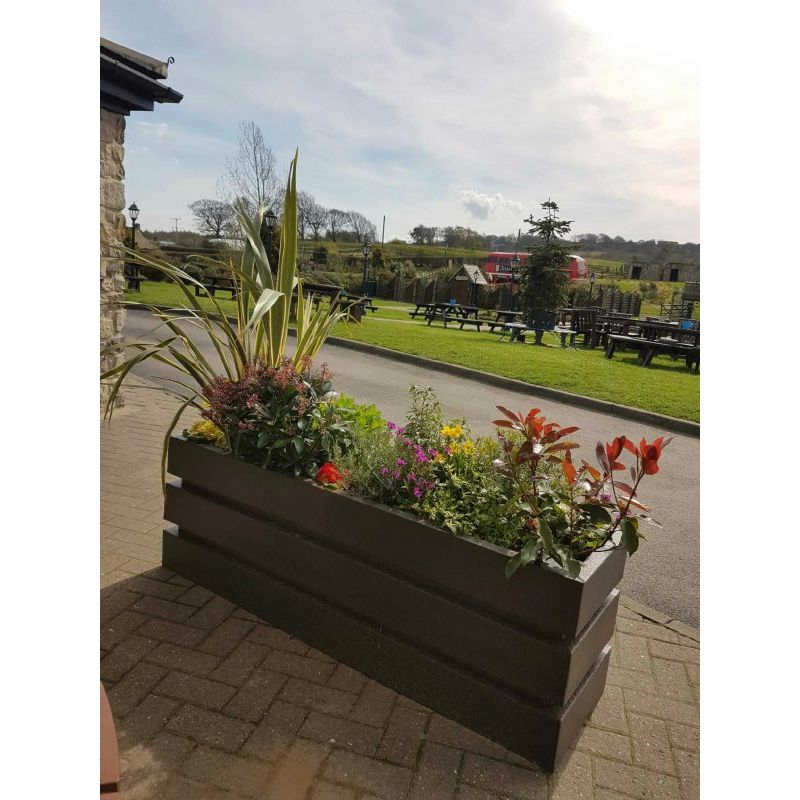 Recycled Plastic Bistro Planters - 2 Sizes