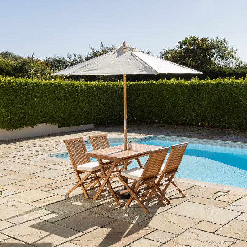 Lign 4 Seater Dining Set with Cora Chairs