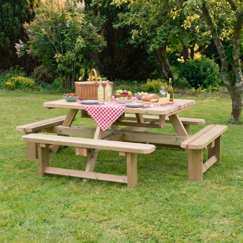 Fowey Square Picnic Bench